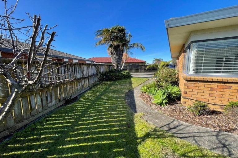 Photo of property in 2b Blake Boulevard, Papamoa Beach, Papamoa, 3118