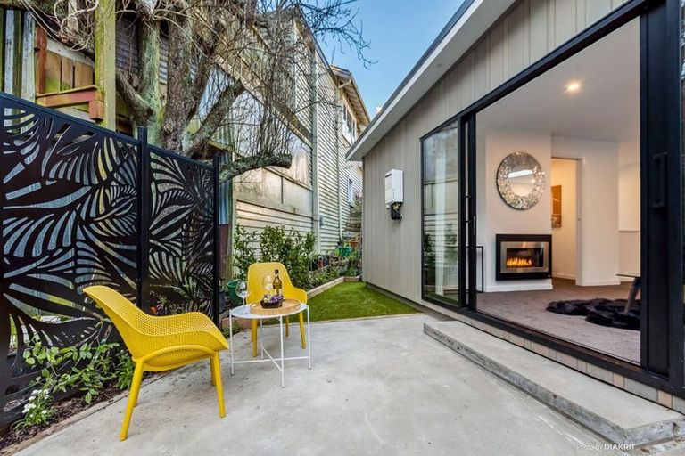 Photo of property in 10b Crieff Street, Northland, Wellington, 6012