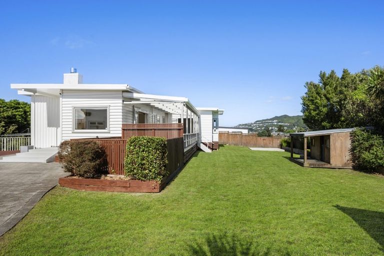 Photo of property in 22 Monowai Road, Johnsonville, Wellington, 6037