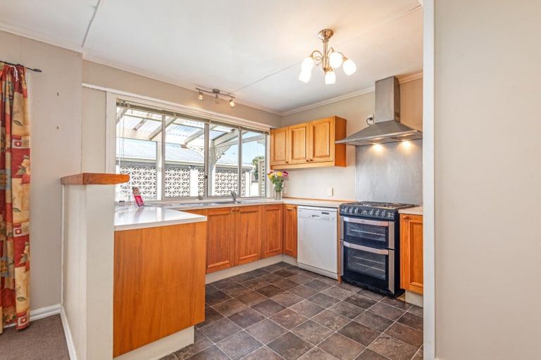 Photo of property in 1 Bryant Street, Takaro, Palmerston North, 4412