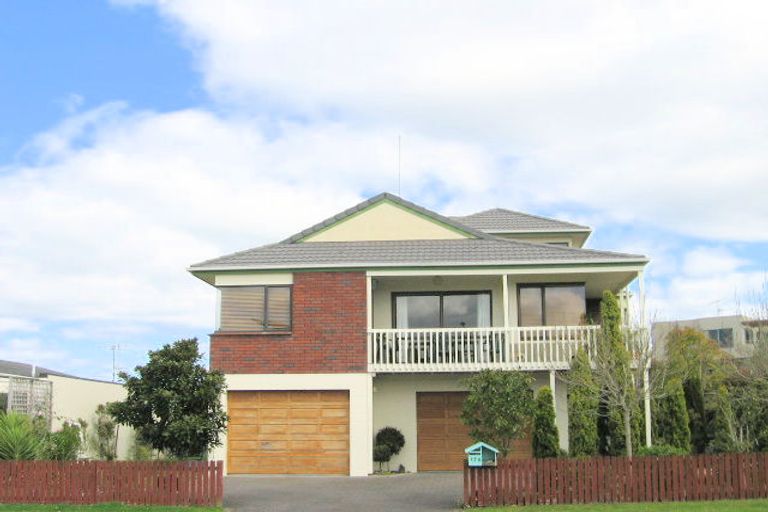 Photo of property in 176 Dickson Road, Papamoa Beach, Papamoa, 3118