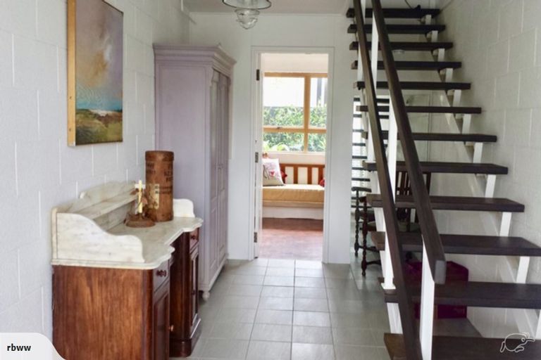 Photo of property in 2/205 Knight Street, Hastings, 4122