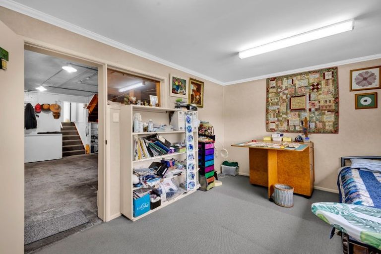 Photo of property in 17 Nevada Drive, Merrilands, New Plymouth, 4312
