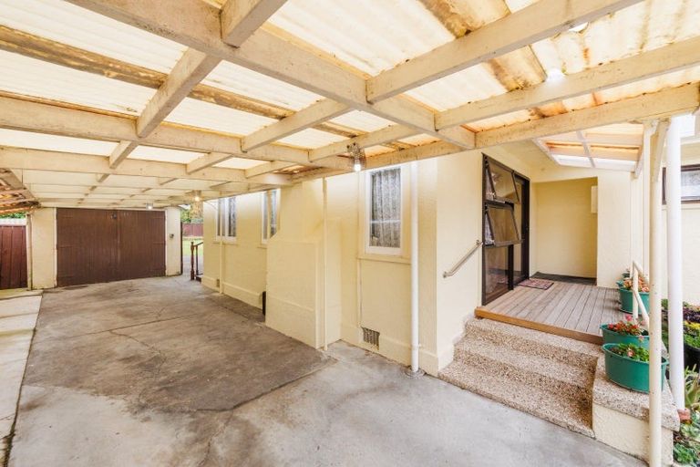 Photo of property in 43 Richmond Avenue, Takaro, Palmerston North, 4410