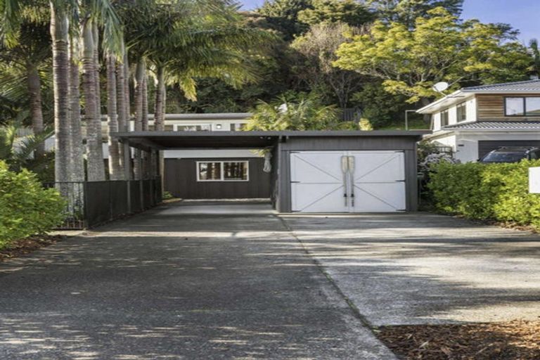 Photo of property in 52 The Circle, Manly, Whangaparaoa, 0930