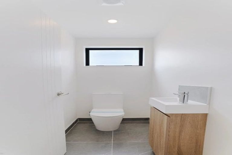 Photo of property in 1/31 Normandy Place, Henderson, Auckland, 0610