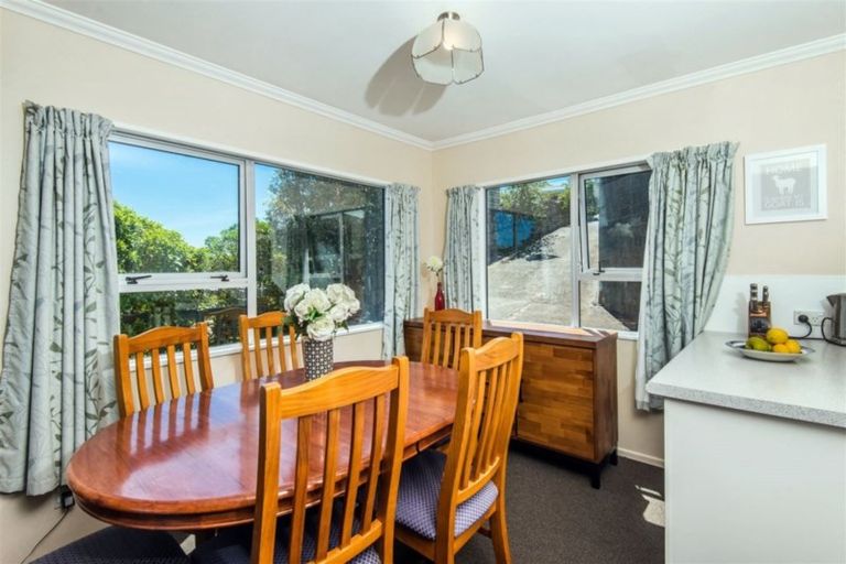 Photo of property in 16 Sheridan Terrace, Johnsonville, Wellington, 6037