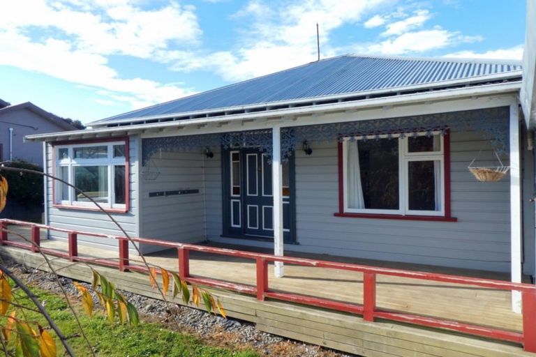 Photo of property in 35 Mersey Street, South Hill, Oamaru, 9400