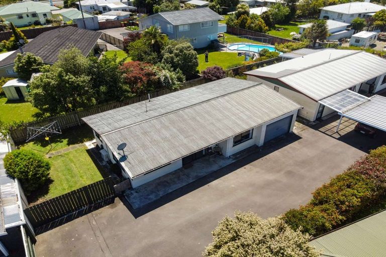 Photo of property in 1 Newall Place, Solway, Masterton, 5810