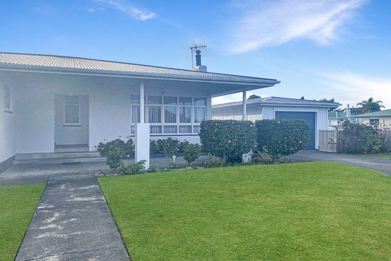 Photo of property in 8 Worcester Street, Taradale, Napier, 4112