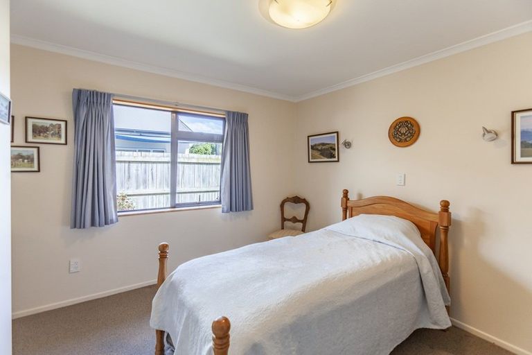 Photo of property in 9 Jervois Road, Jervoistown, Napier, 4112