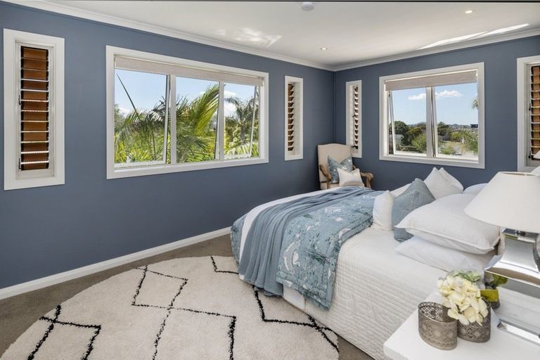 Photo of property in 42 Manor Park, Sunnyhills, Auckland, 2010