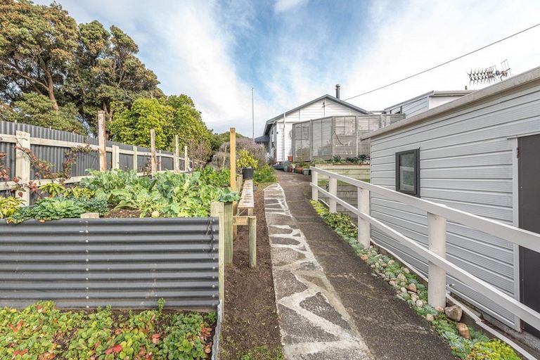 Photo of property in 55 Matai Street, Castlecliff, Whanganui, 4501