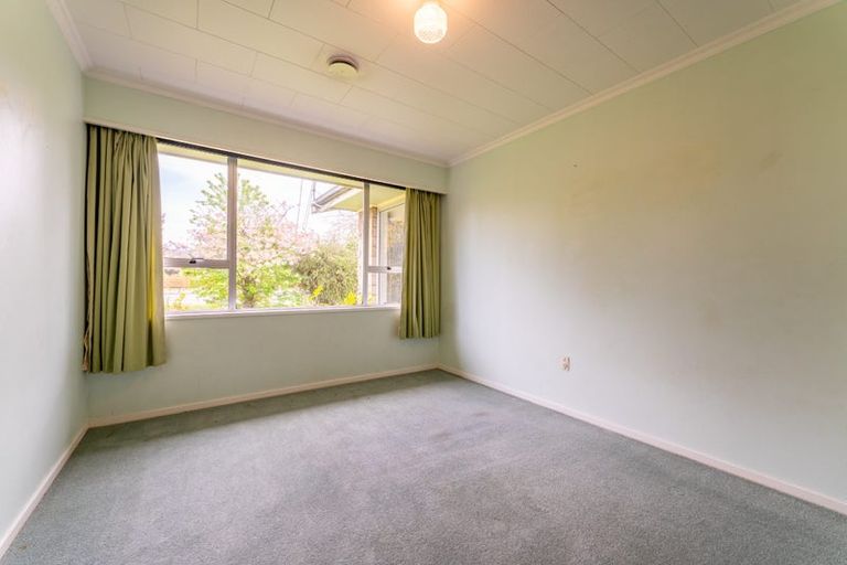 Photo of property in 65 Rhodes Street, Waimate, 7924