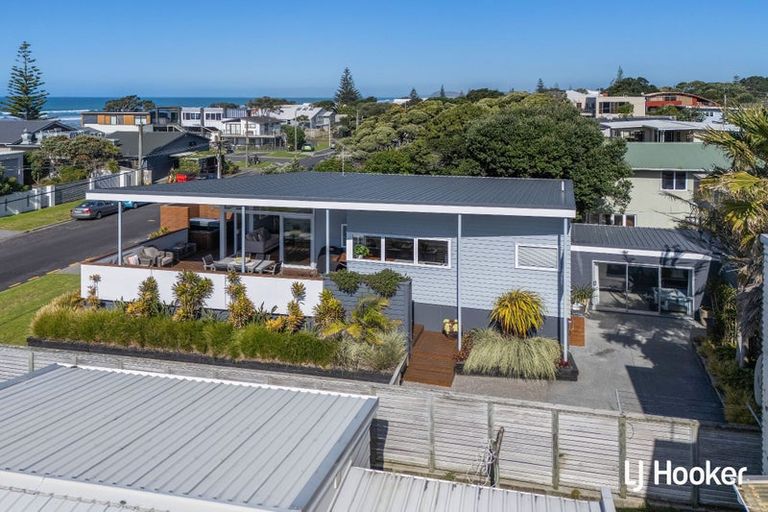Photo of property in 16a Shaw Road, Waihi Beach, 3611