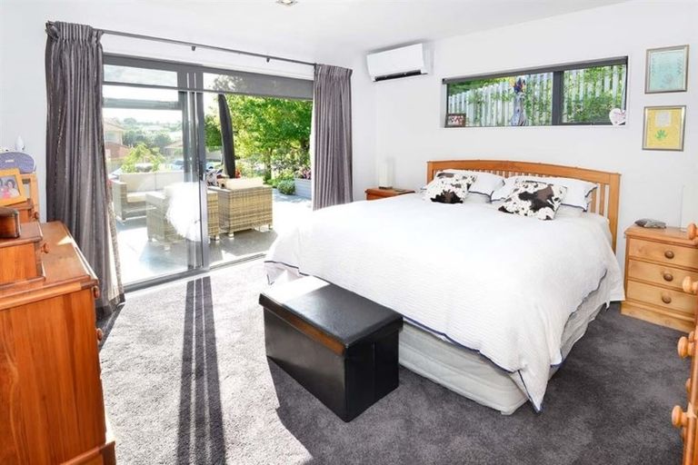 Photo of property in 33 Serene Place, Gulf Harbour, Whangaparaoa, 0930