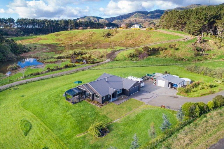 Photo of property in 147 Albert Road, Tokomaru, Palmerston North, 4474