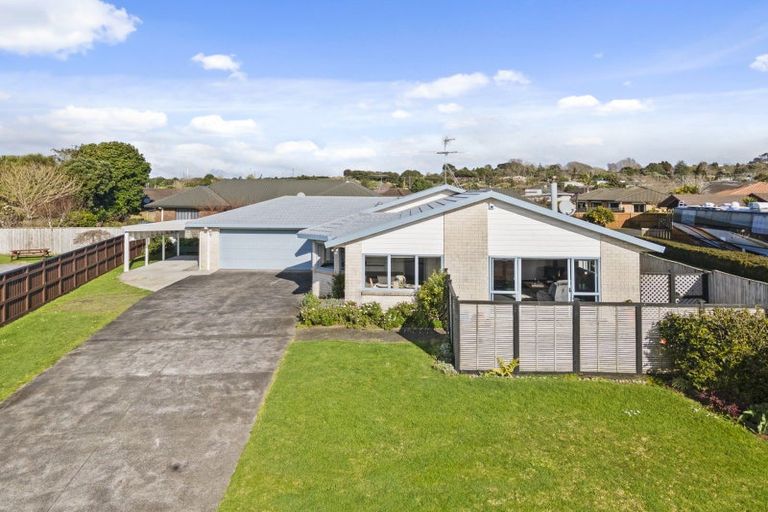 Photo of property in 64 O'connor Drive, Pukekohe, 2120