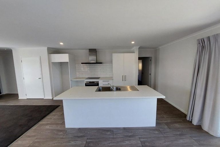 Photo of property in 4 Frogmore Way, Rolleston, 7615