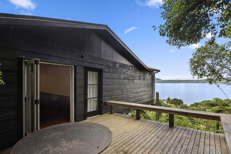 Photo of property in 62 Spencer Road, Lake Tarawera, Rotorua, 3076
