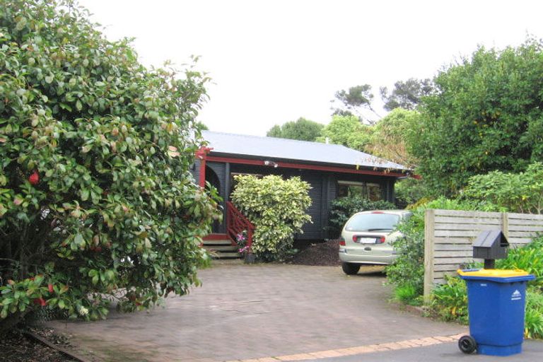 Photo of property in 7 Traffic Road, Greenhithe, Auckland, 0632