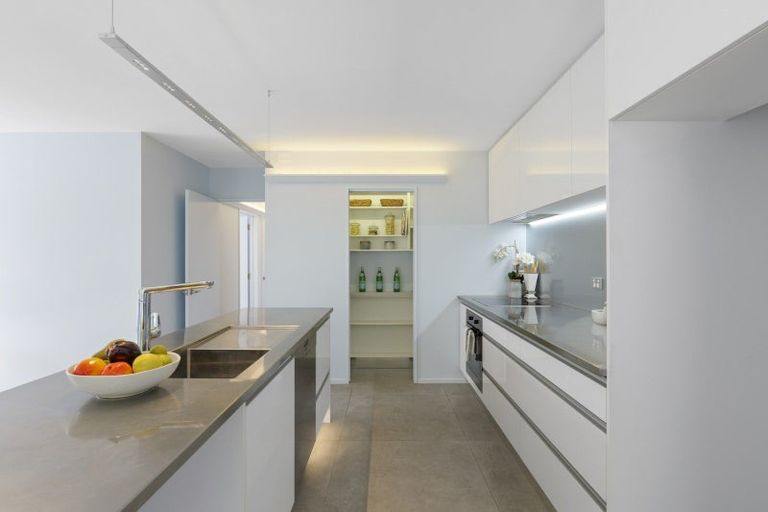 Photo of property in 1/64 Hewitts Road, Merivale, Christchurch, 8014