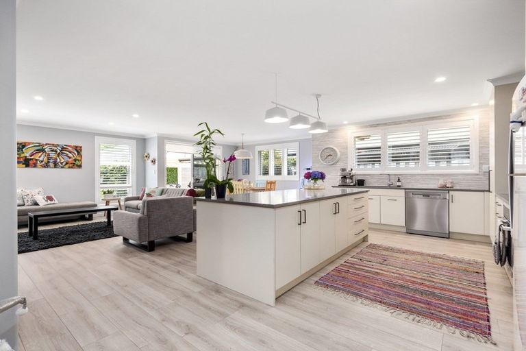 Photo of property in 12 Kereru Place, Pyes Pa, Tauranga, 3112