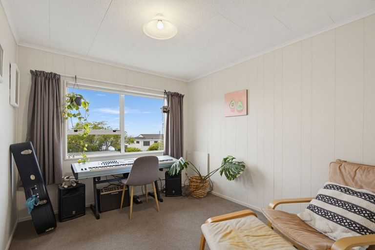 Photo of property in 3 Awatere Place, Snells Beach, 0920
