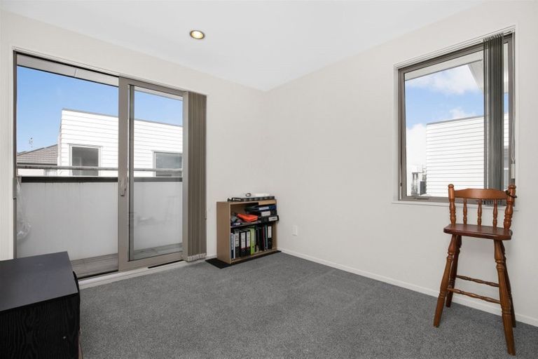 Photo of property in 49 Phar Lap Crescent, Takanini, 2112