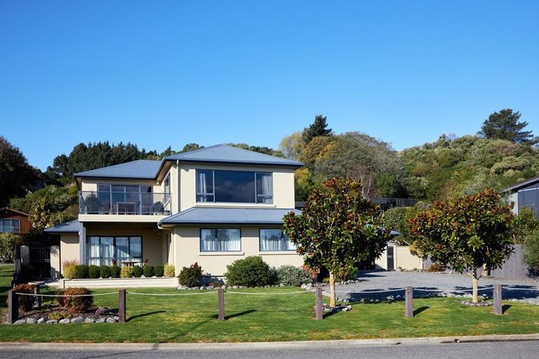 Photo of property in 46 Kotuku Road, South Bay, Kaikoura, 7300