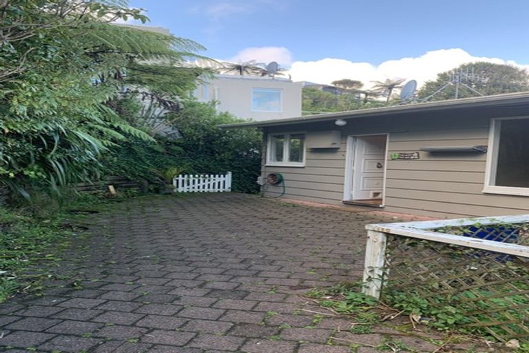 Photo of property in 43a Baroda Street, Khandallah, Wellington, 6035