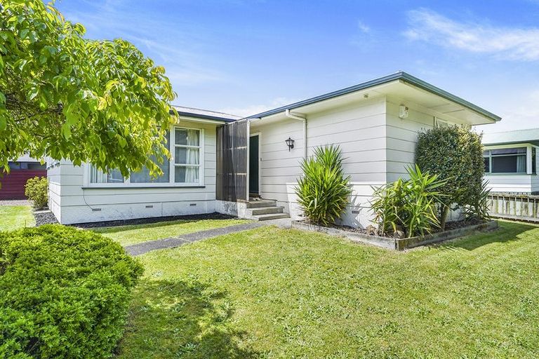 Photo of property in 14 Lilac Street, Melville, Hamilton, 3206