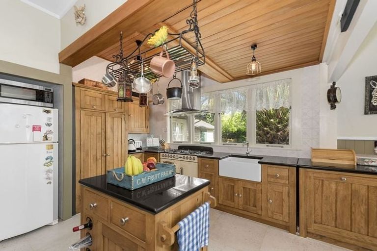 Photo of property in 13 Te Aroha Street, Hamilton East, Hamilton, 3216