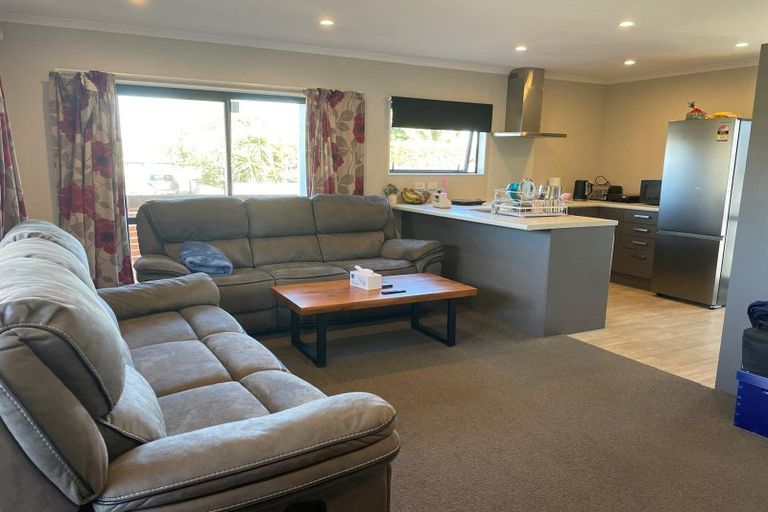 Photo of property in 49 Maugham Drive, Bucklands Beach, Auckland, 2014