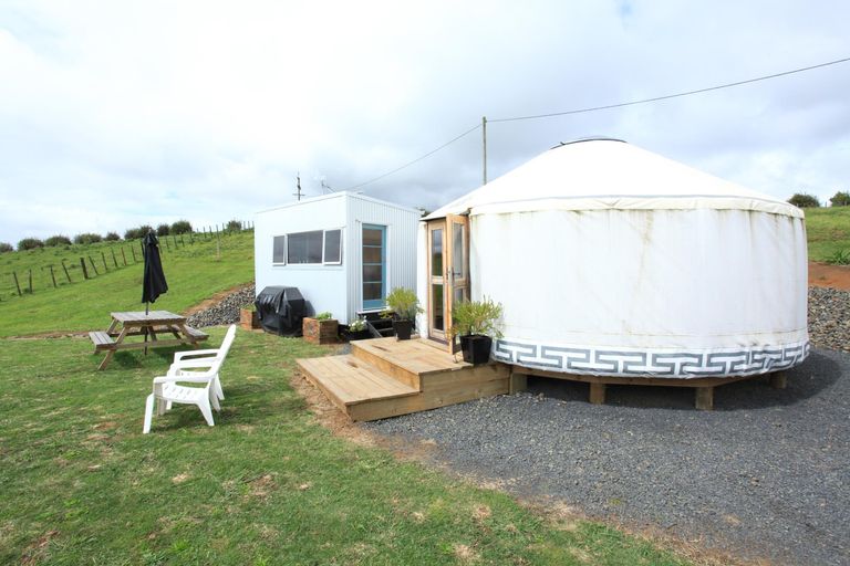 Photo of property in 641 Te Hutewai Road, Raglan, 3296