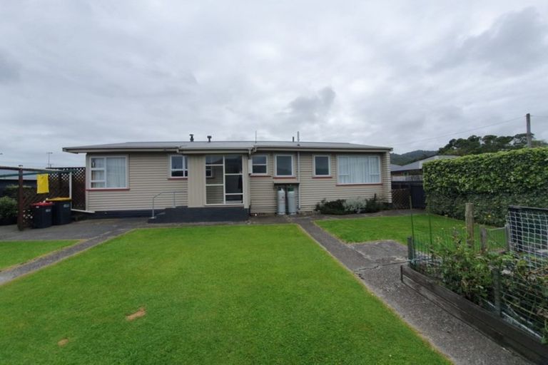 Photo of property in 14 Raleigh Street, Greymouth, 7805