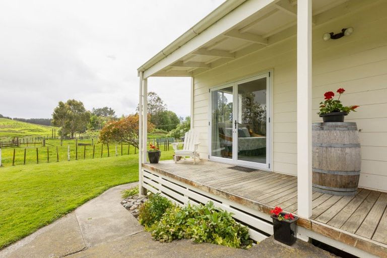 Photo of property in 664a Kairakau Road, Elsthorpe, 4295