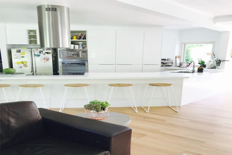 Photo of property in Long Cottage Gallery, 145 Iona Road, Havelock North, 4130