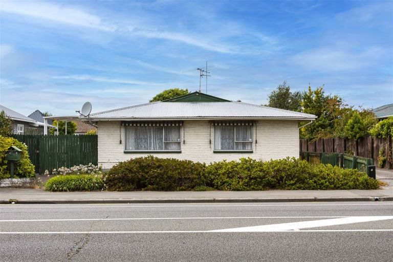 Photo of property in 1/130 Main North Road, Papanui, Christchurch, 8052