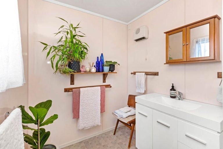 Photo of property in 3 Wyatt Avenue, Te Aroha, 3320