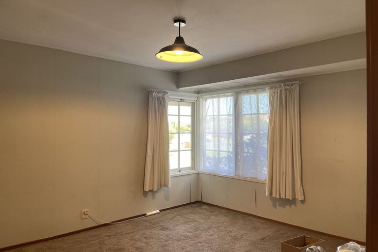 Photo of property in 69 Oliver Road, Eastern Beach, Auckland, 2012