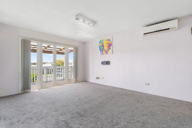Photo of property in 9 Thompson Terrace, Manurewa, Auckland, 2102