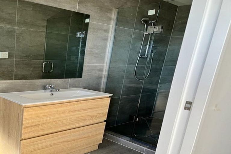 Photo of property in 3b Putiputi Way, Papakura, 2110