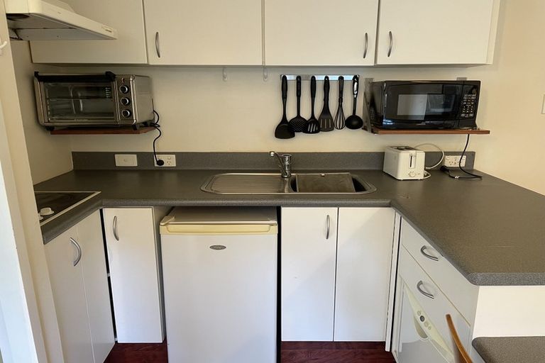 Photo of property in Capital Hill Apartments, 33/54 Hill Street, Thorndon, Wellington, 6011