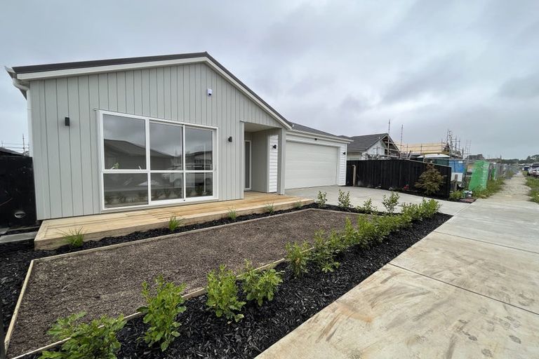 Photo of property in 20 Babina Avenue, Kumeu, 0810
