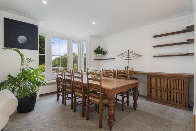 Photo of property in 74 Princes Street, Northcote Point, Auckland, 0627
