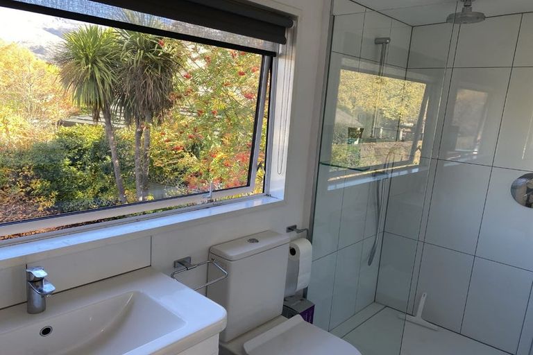 Photo of property in 6 Cherry Court, Wanaka, 9305