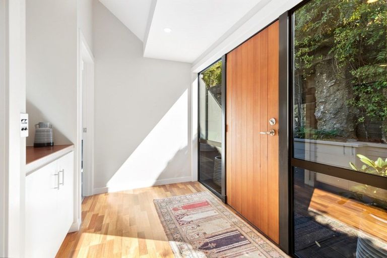 Photo of property in Marina Village, 1/10 Marina Drive, Frankton, Queenstown, 9300