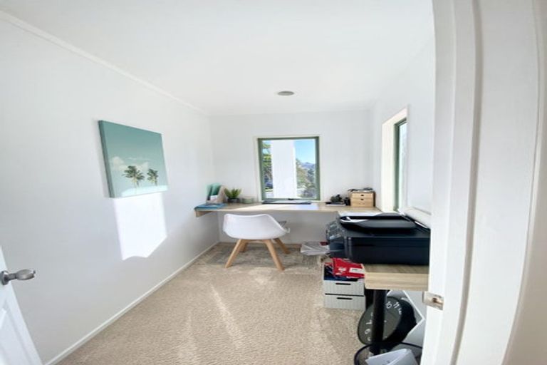 Photo of property in 12 Shannon Place, Torbay, Auckland, 0630
