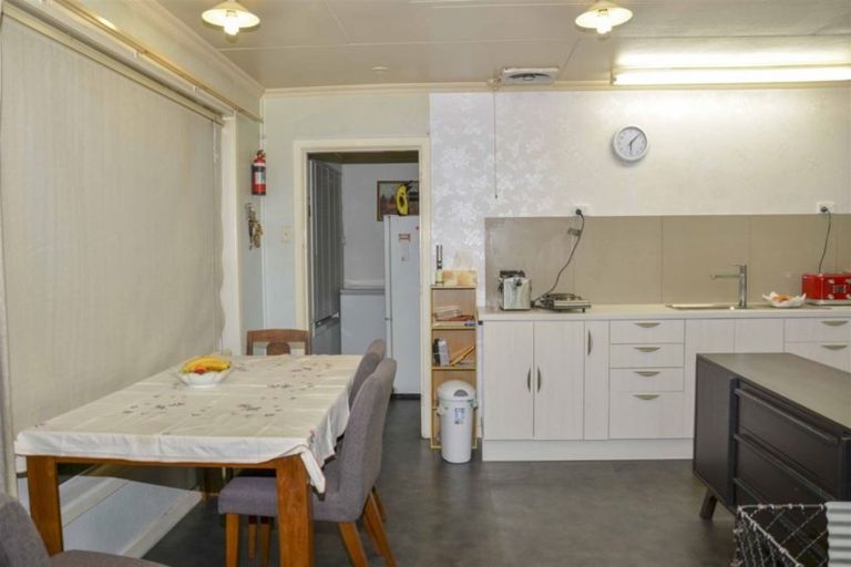 Photo of property in 3 Severn Street, Clifton, Invercargill, 9812